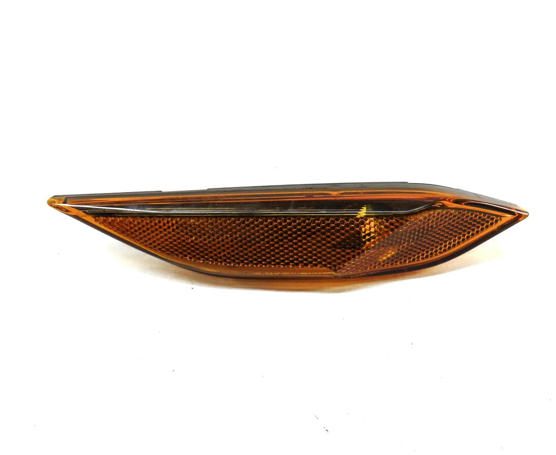 Thumbnail 2: 2011 PORSCHE CAYENNE (958) FRONT LEFT DRIVER MARKER LIGHT (AMBER) 7P5949101