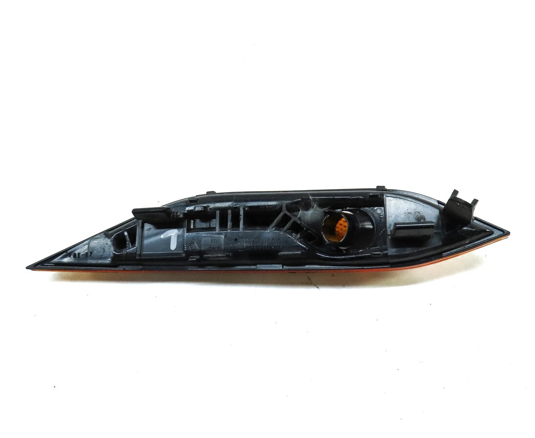 Thumbnail 4: 2011 PORSCHE CAYENNE (958) FRONT LEFT DRIVER MARKER LIGHT (AMBER) 7P5949101