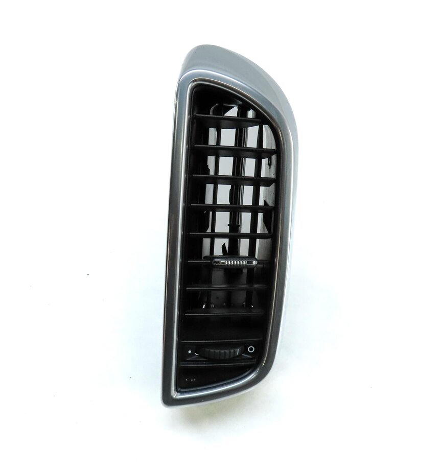 Thumbnail 2: 2011 PORSCHE CAYENNE (958) FRONT CENTER RIGHT AC HEATER AIR VENT (BLACK SILVER)