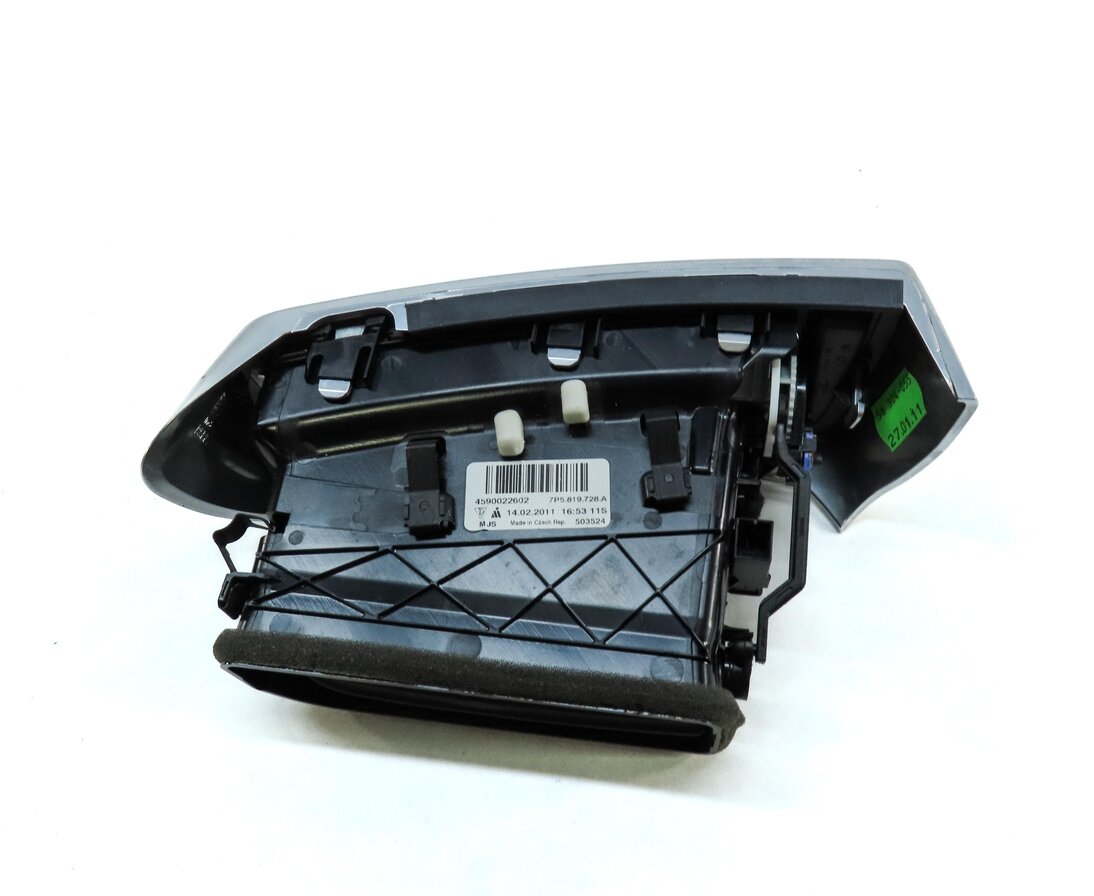 Thumbnail 4: 2011 PORSCHE CAYENNE (958) FRONT CENTER RIGHT AC HEATER AIR VENT (BLACK SILVER)