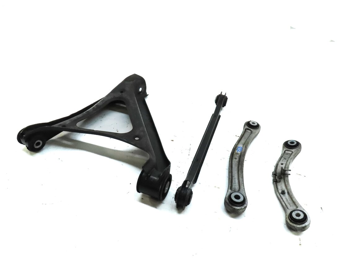 2011-2015 PORSCHE CAYENNE (958) RIGHT PASSENGER REAR CONTROL ARM SET 4