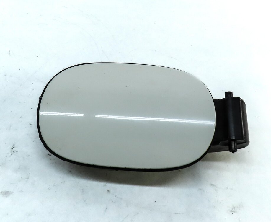 Thumbnail 2: 2011-2018 PORSCHE CAYENNE (958) FUEL TANK DOOR w/ HOUSING (SAND WHITE)