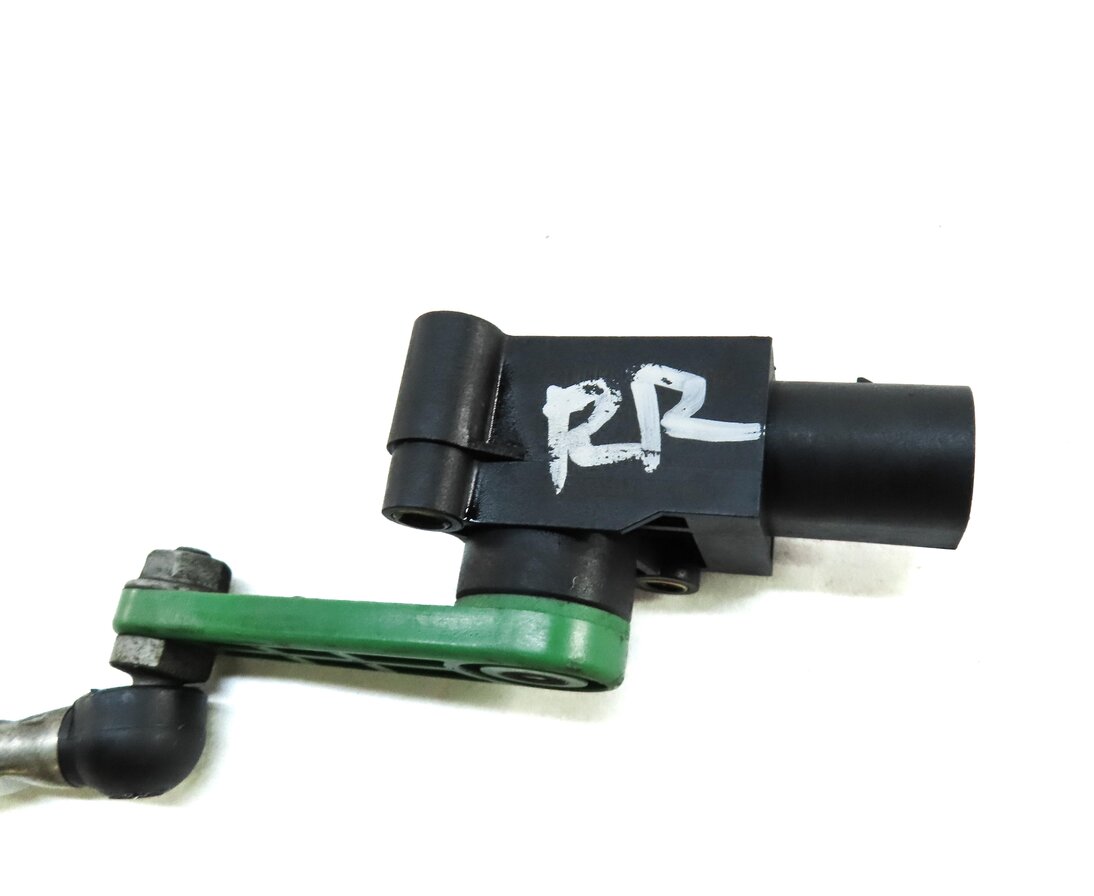Thumbnail 4: 2011 PORSCHE CAYENNE (958) REAR RIGHT SUSPENSION HEIGHT LEVEL SENSOR 7P0616571
