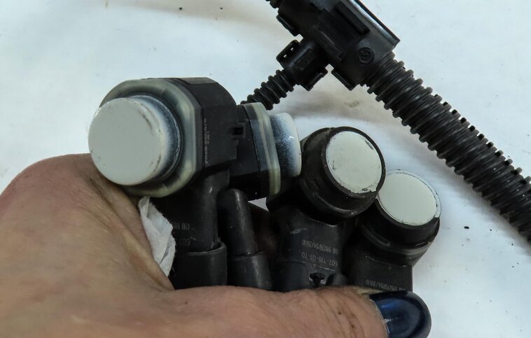 Thumbnail 6: 2011 PORSCHE CAYENNE 958 REAR PARK ASSIST PDC SENSOR SET4 (SAND WHITE) & HARNESS