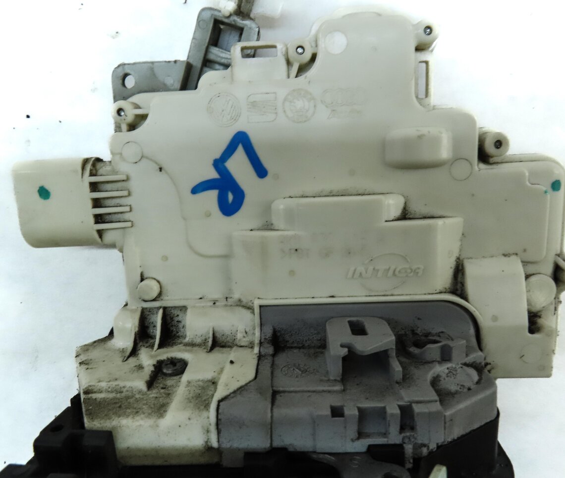 Thumbnail 6: 2009-2018 AUDI PORSCHE A4 S4 Q5 CAYENNE PANAMERA - LEFT REAR DOOR LOCK LATCH
