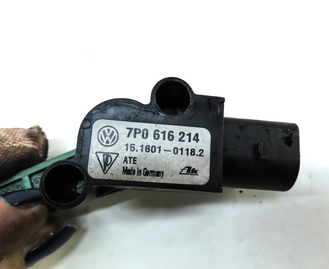 Thumbnail 5: 2011 PORSCHE CAYENNE (958) FRONT RIGHT SUSPENSION HEIGHT LEVEL SENSOR 7P0616214