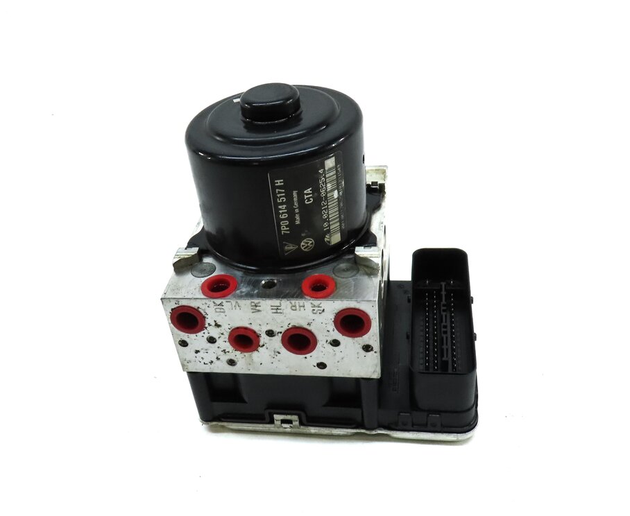 Thumbnail 2: 2011-2012 PORSCHE CAYENNE (958) ABS ANTI LOCK BRAKE PUMP w/ MODULE