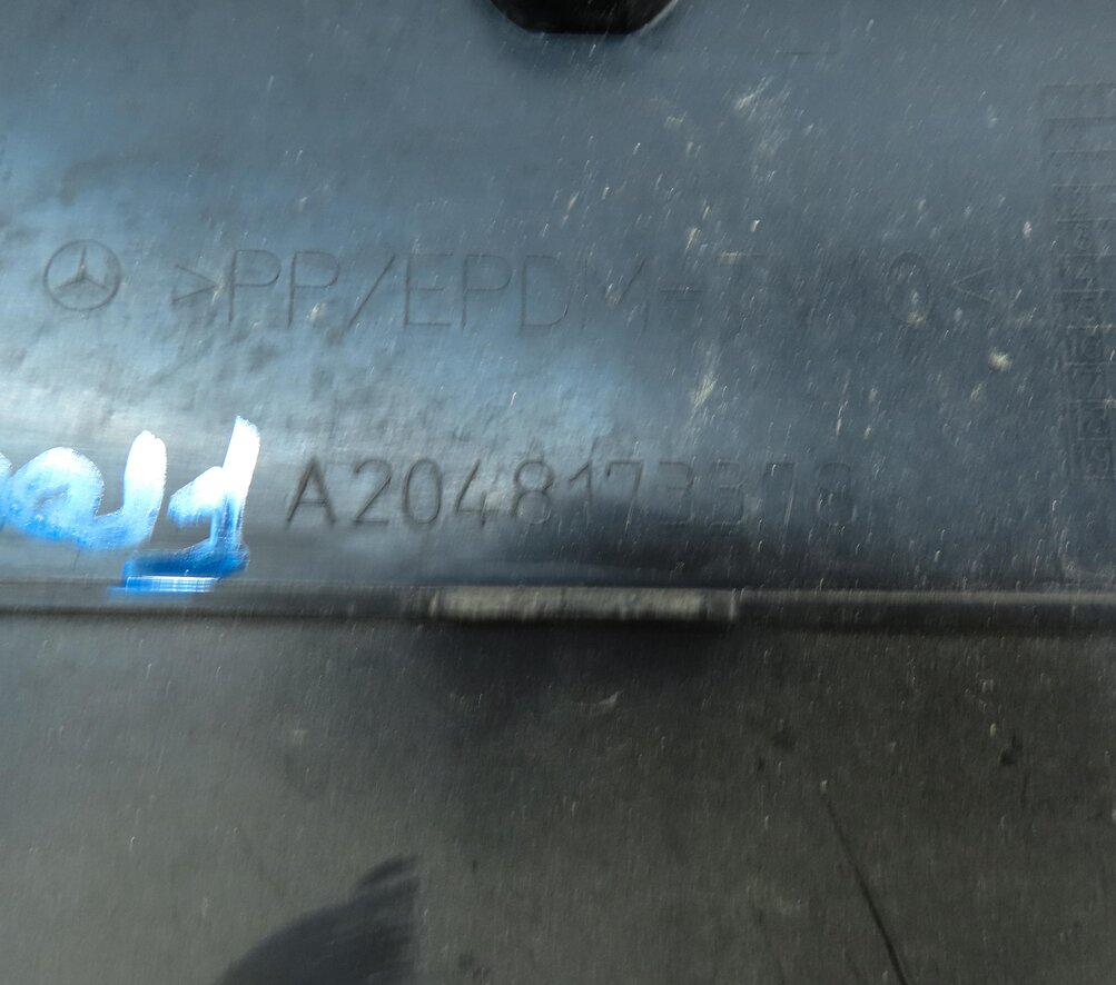 Thumbnail 5: 13 MERCEDES C250 (W204) FRONT LICENSE PLATE MOUNT BRACKET 2048173378