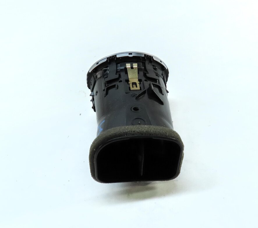 Thumbnail 3: 13 MERCEDES C250 (W204) FRONT LEFT OUTER DRIVER HVAC A/C HEATER AIR VENT (BLACK)