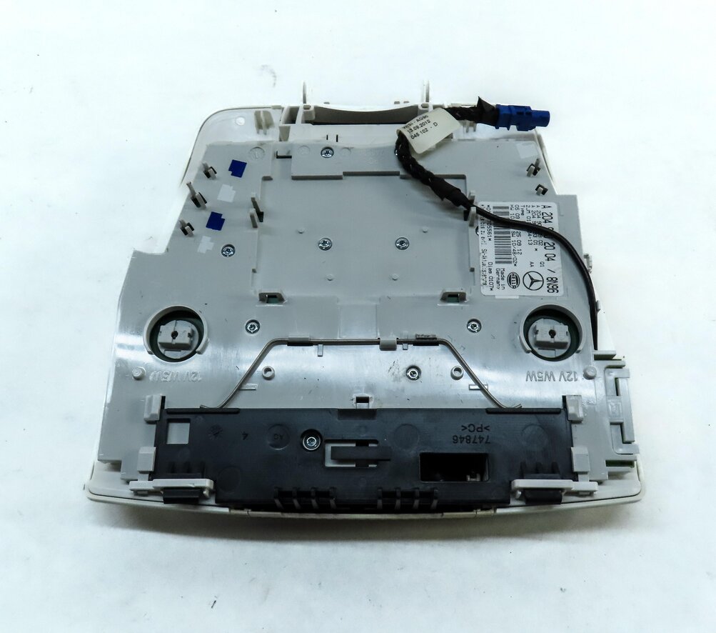 Thumbnail 6: 13 MERCEDES C250 (W204) FRONT ROOF DOMELIGHT DOME LIGHT w/ SWITCHES (BEIGE)