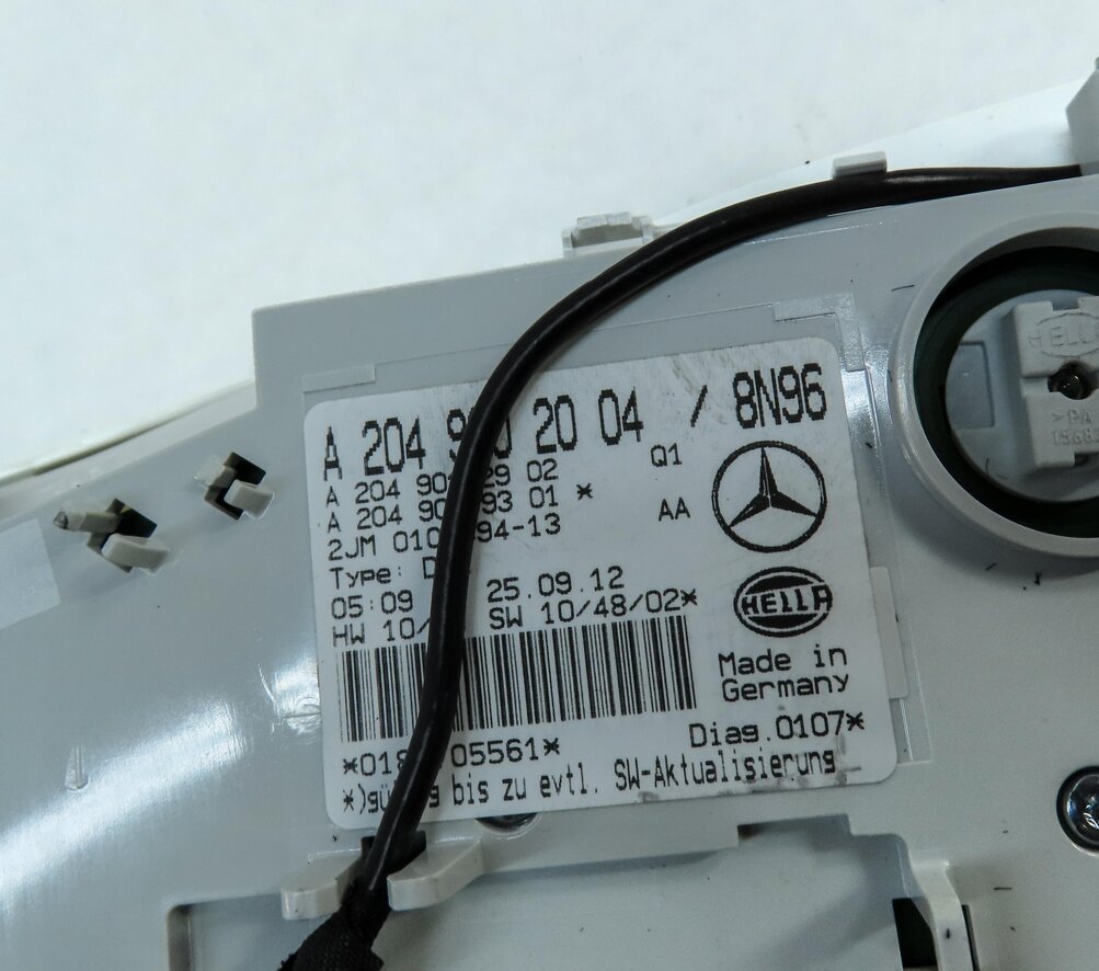 Thumbnail 7: 13 MERCEDES C250 (W204) FRONT ROOF DOMELIGHT DOME LIGHT w/ SWITCHES (BEIGE)