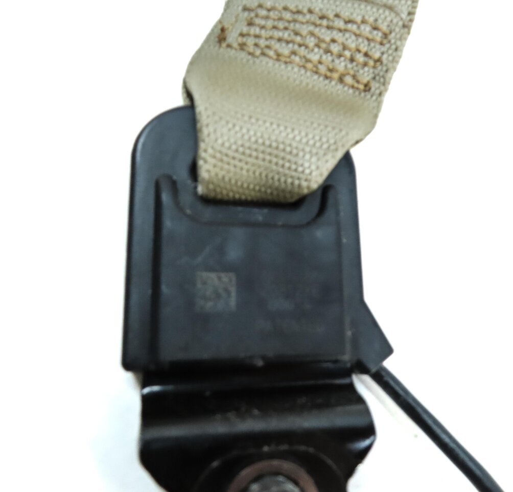 Thumbnail 5: 12-14 MERCEDES C-CLASS W204 SEDAN FRONT RIGHT PASSENGER SEATBELT RETRACTOR BEIGE