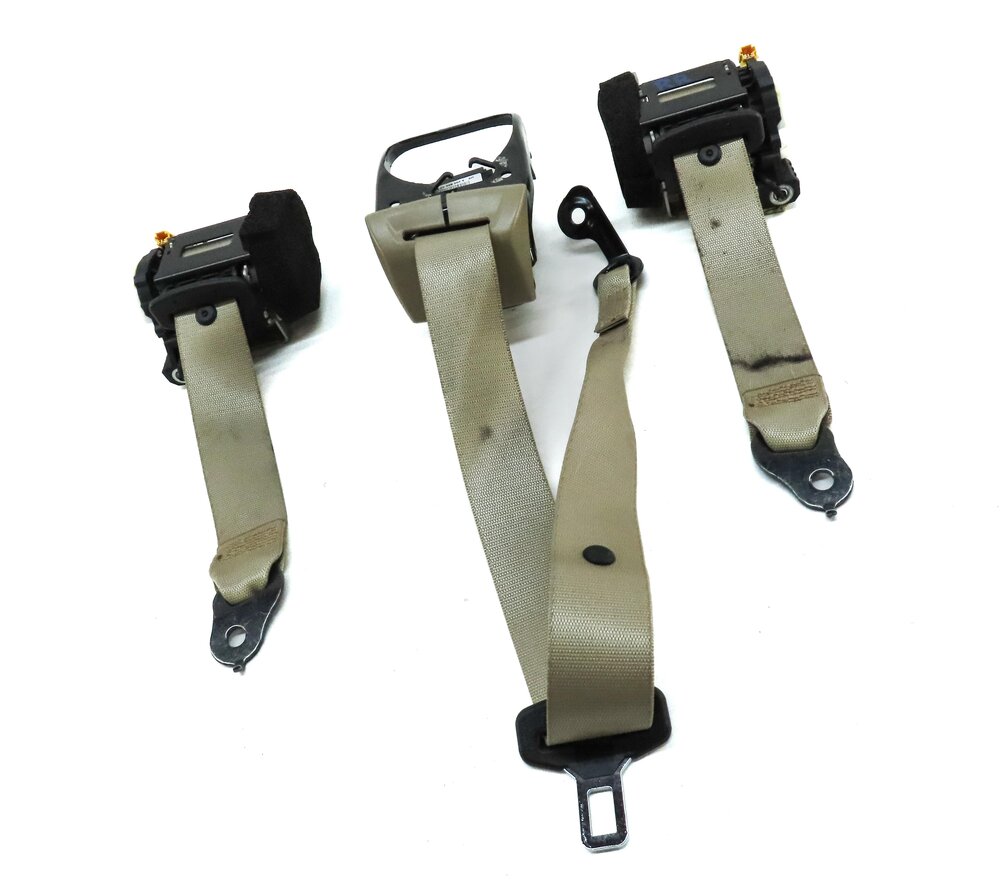 Thumbnail 3: 13 MERCEDES C250 (W204) REAR LEFT RIGHT & CENTER SEATBELT RETRACTOR SET3 (BEIGE)