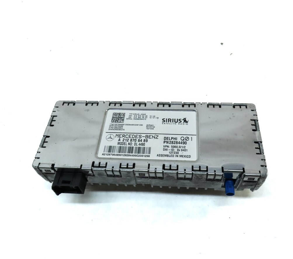 Thumbnail 2: 13 MERCEDES C250 (W204) STEREO SIRIUS SATELLITE RADIO RECEIVER CONTROL MODULE