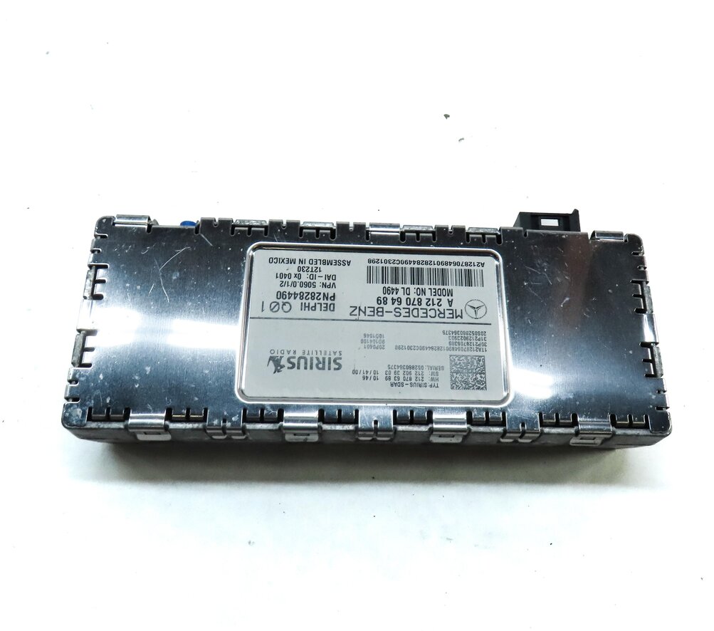 Thumbnail 3: 13 MERCEDES C250 (W204) STEREO SIRIUS SATELLITE RADIO RECEIVER CONTROL MODULE