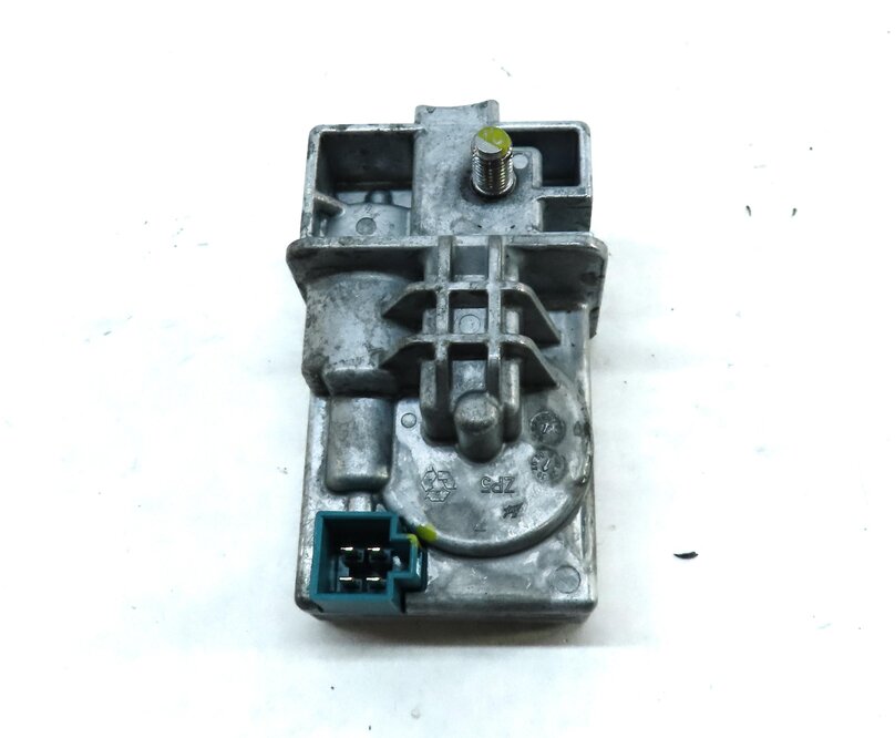 Thumbnail 2: 13 MERCEDES C250 (W204) STEERING COLUMN IMMOBILIZER LOCK CONTROL MODULE