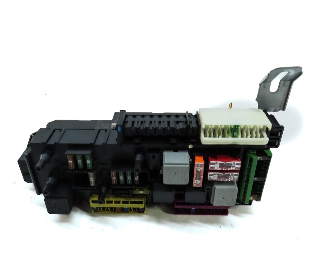 Thumbnail 3: 2011-2015 MERCEDES C-CLASS (W204) REAR SIGNAL ACQUISITION CONTROL MODULE SAM