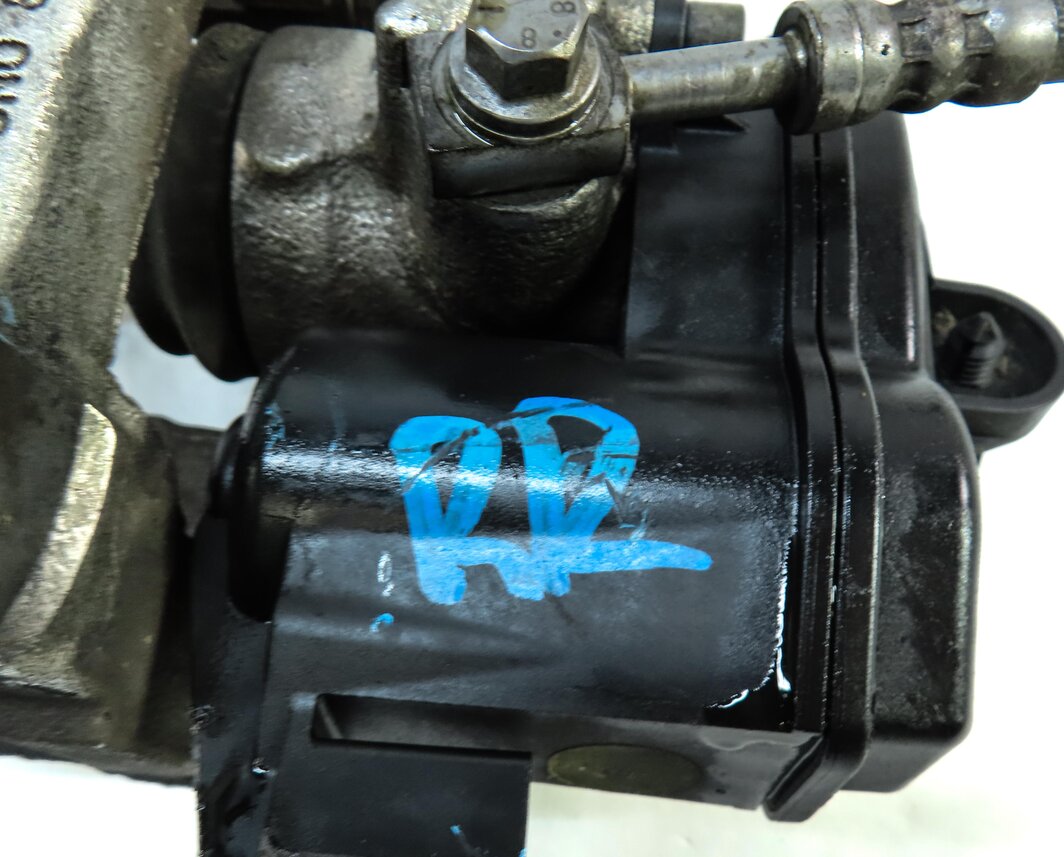 Thumbnail 8: 17-19 AUDI A4 A5 (B9 8W 8W6 F5) REAR RIGHT PASSENGER BRAKE CALIPER w/ ACTUATOR