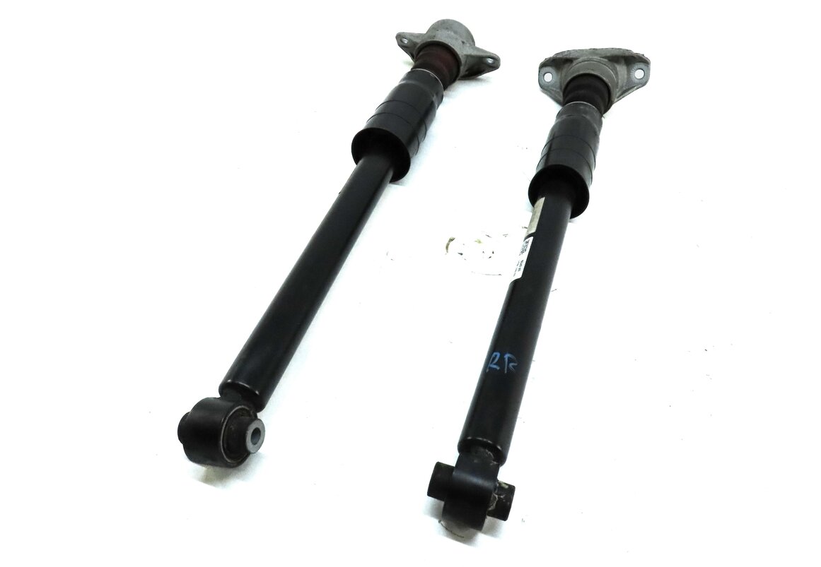 2017 AUDI A4 (B9 8W) REAR LEFT & RGHT SUSPENSION SHOCK STRUT SET-2