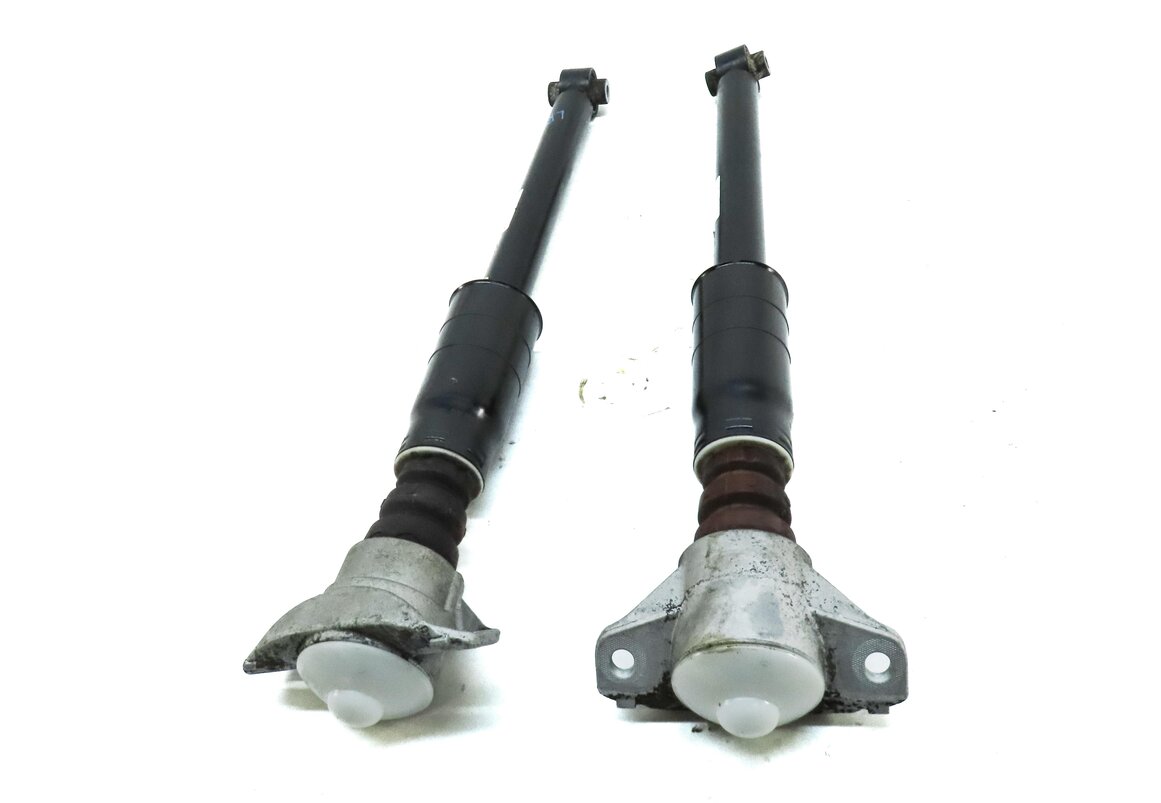 Thumbnail 5: 2017 AUDI A4 (B9 8W) REAR LEFT & RGHT SUSPENSION SHOCK STRUT SET-2