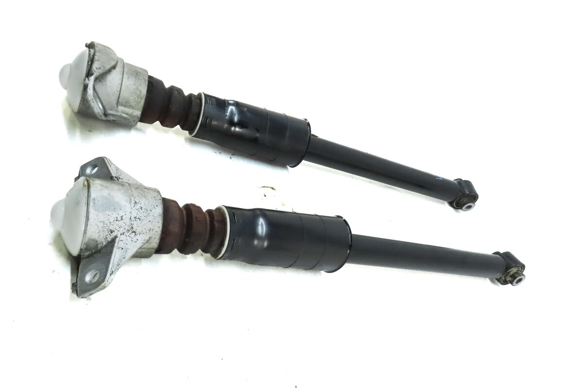 Thumbnail 6: 2017 AUDI A4 (B9 8W) REAR LEFT & RGHT SUSPENSION SHOCK STRUT SET-2