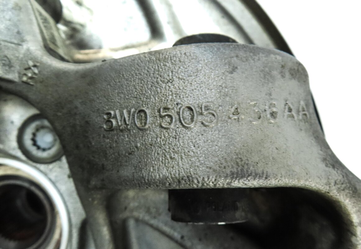 Thumbnail 7: 2017-2019 AUDI A4 A5 S5 (B9 8W 8W6) AWD REAR RIGHT PASSENGER SPINDLE KNUCKLE HUB