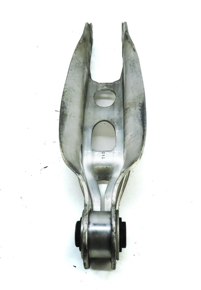 Thumbnail 15: 2017-2019 AUDI A4 ALLROAD (B9 8W) LEFT DRIVER REAR CONTROL ARM SET