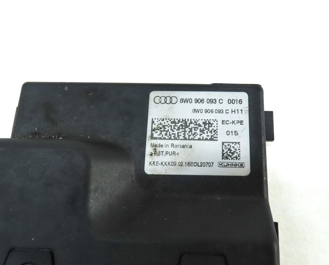 Thumbnail 4: 2017 AUDI A4 (B9 8W) FUEL PUMP CONTROL MODULE