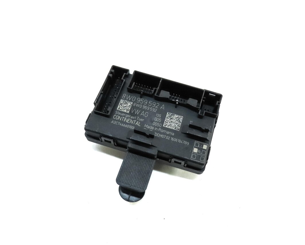 2017 AUDI A4 (B9 8W) FRONT RIGHT PASSEGNER DOOR CONTROL MODULE