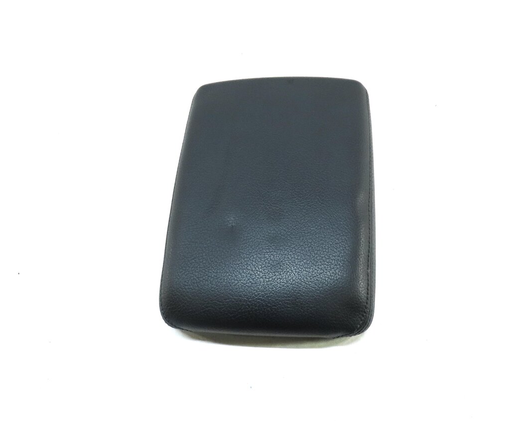 Thumbnail 2: 2017-2020 AUDI A4 A5 S5 RS5 (B9 8W F5) FRONT CENTER CONSOLE ARMREST LID (BLACK)