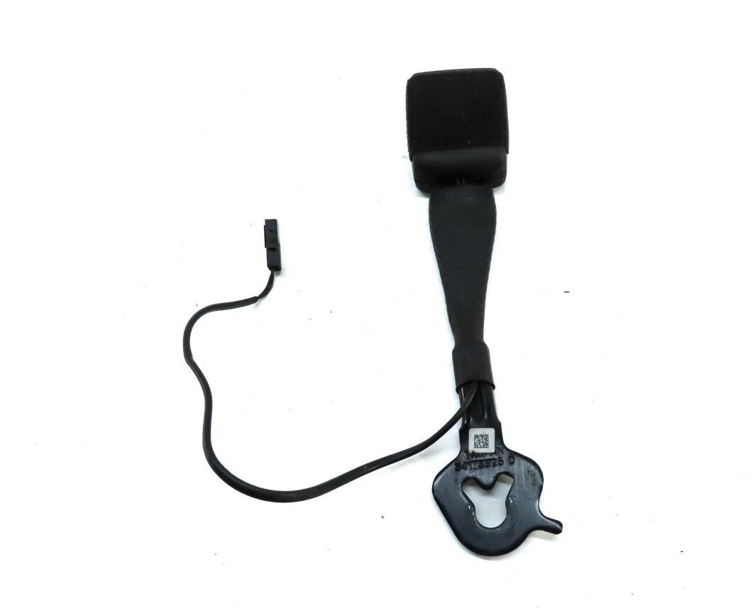 Thumbnail 3: 2017-2020 AUDI A4 Q7 (B9 8W 4M) FRONT RIGHT PASSENGER SEATBELT BUCKLE RECEIVER