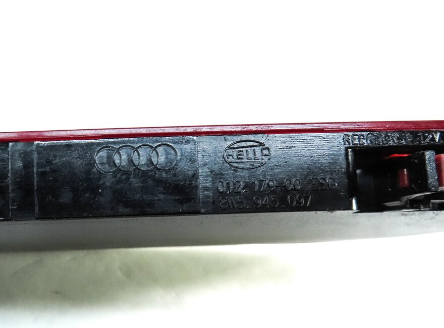 Thumbnail 6: 2017 AUDI A4 (B9 8W) REAR 3rd THIRD BRAKE LIGHT LAMP