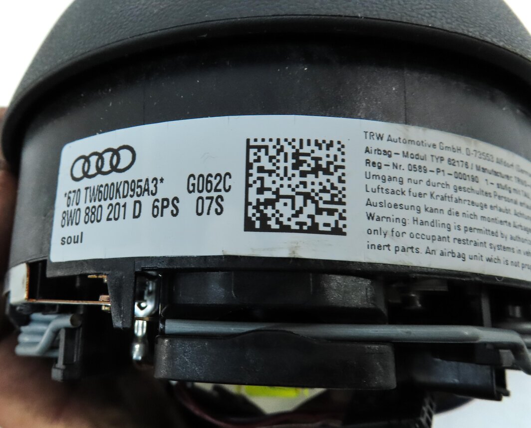 Thumbnail 6: 2017 AUDI A4 (B9 8W) FRONT LEFT DRIVER 3-SPOKE STEERING WHEEL AIRBAG AIR BAG SRS