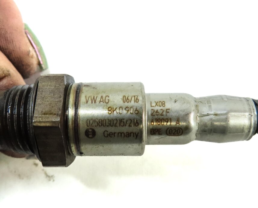 Thumbnail 5: 2017 AUDI A4 (B9 8W) 2.0L CYMC TURBO ENGINE PRE POST CAT O2 OXYGEN SENSOR SET-2