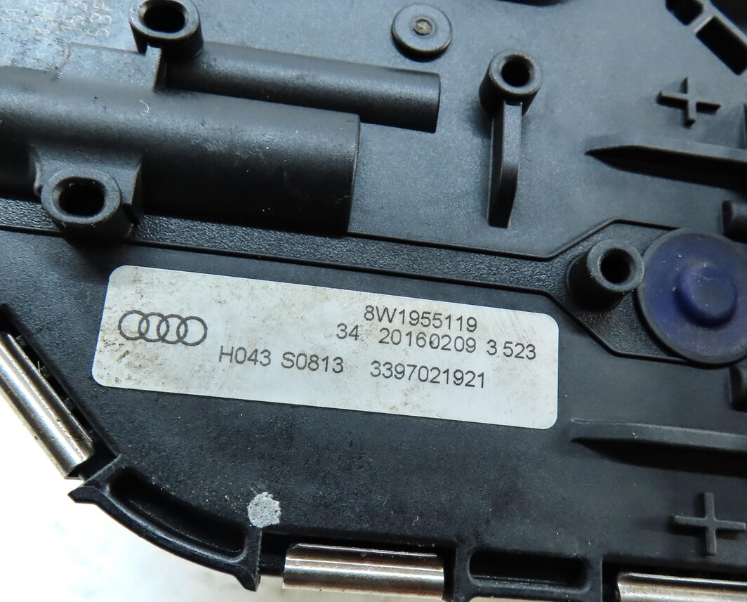 Thumbnail 5: 2017-2019 AUDI A4 ALLROAD (B9 8W) FRONT WINDSHIELD WIPER MOTOR