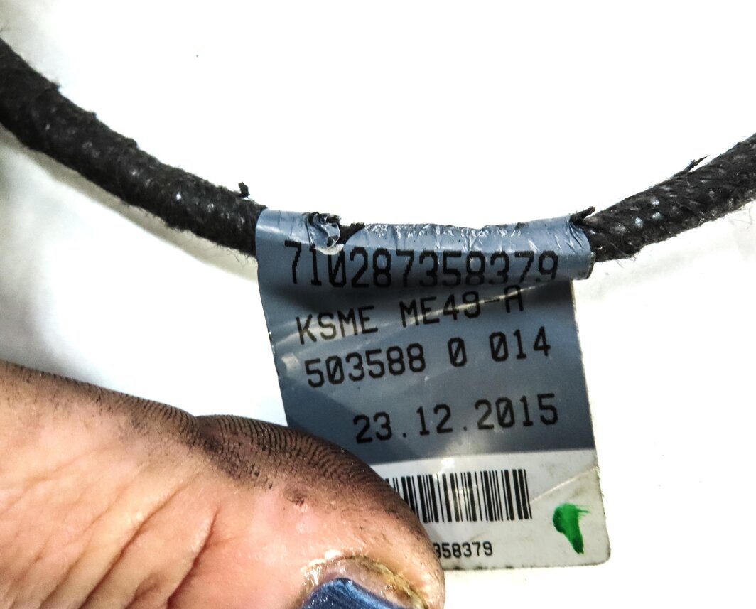 Thumbnail 4: 2017 AUDI A4 (B9 8W) REAR PDC PARK DISTANCE SENSOR SET w/ HARNESS (BLACK)