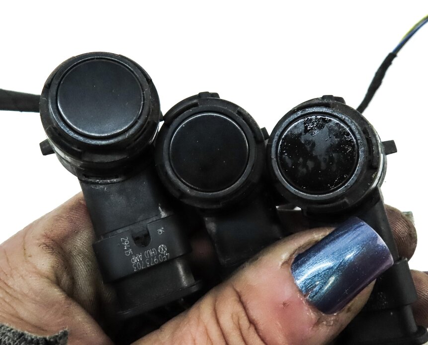 Thumbnail 5: 2017 AUDI A4 (B9 8W) REAR PDC PARK DISTANCE SENSOR SET w/ HARNESS (BLACK)