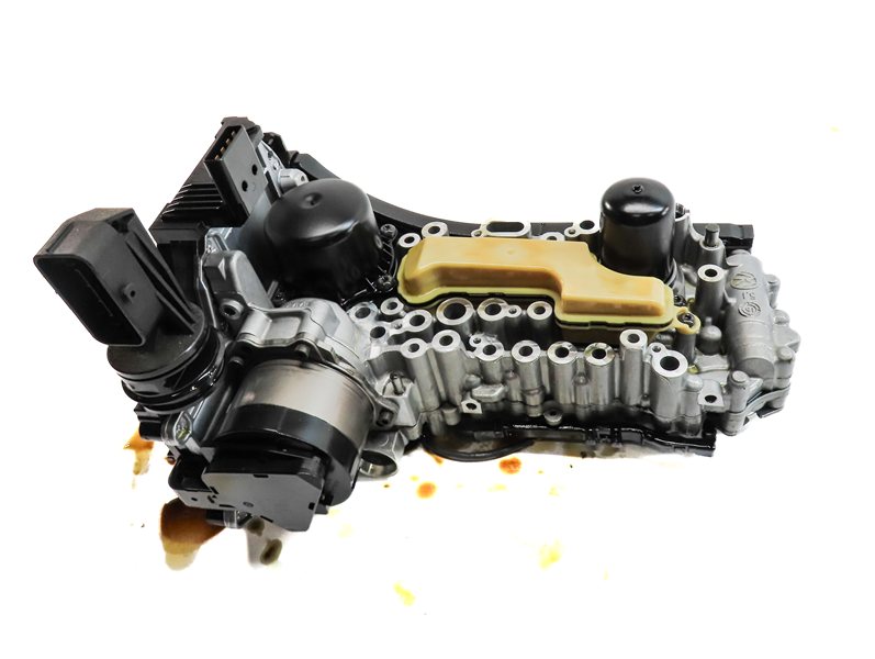 Thumbnail 2: 2017-2019 AUDI A4 A5 (B9 8W 8WS) 2.0L DCT AUTOMATIC TRANSMISSION VALVE BODY