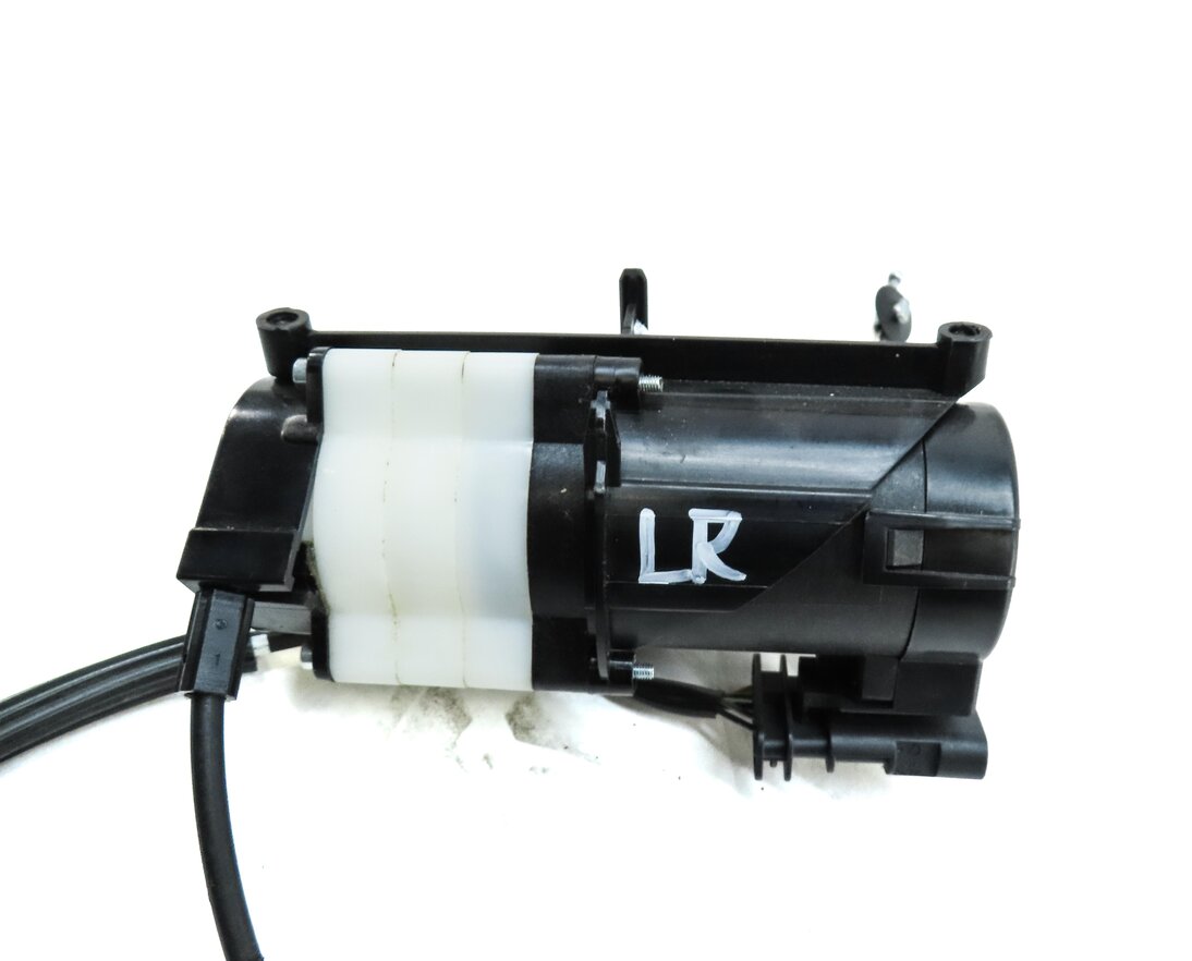 Thumbnail 5: 16 LAND ROVER DISCOVERY SPORT L550 REAR LEFT 2ND ROW SEAT ADJUST MOTOR w/ CABLES