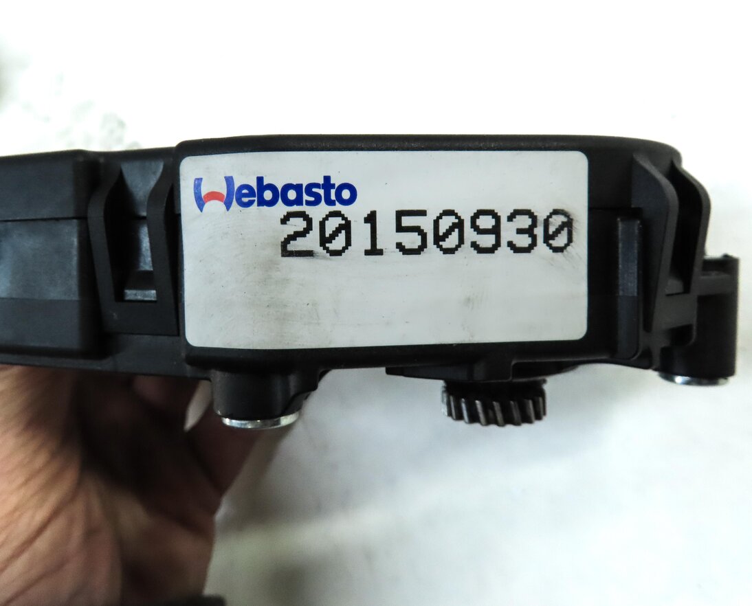 Thumbnail 6: 2015-2022 RANGE ROVER EVOQUE DISCOVERY SPORT (L538 L550) SUNROOF SUN ROOF MOTOR