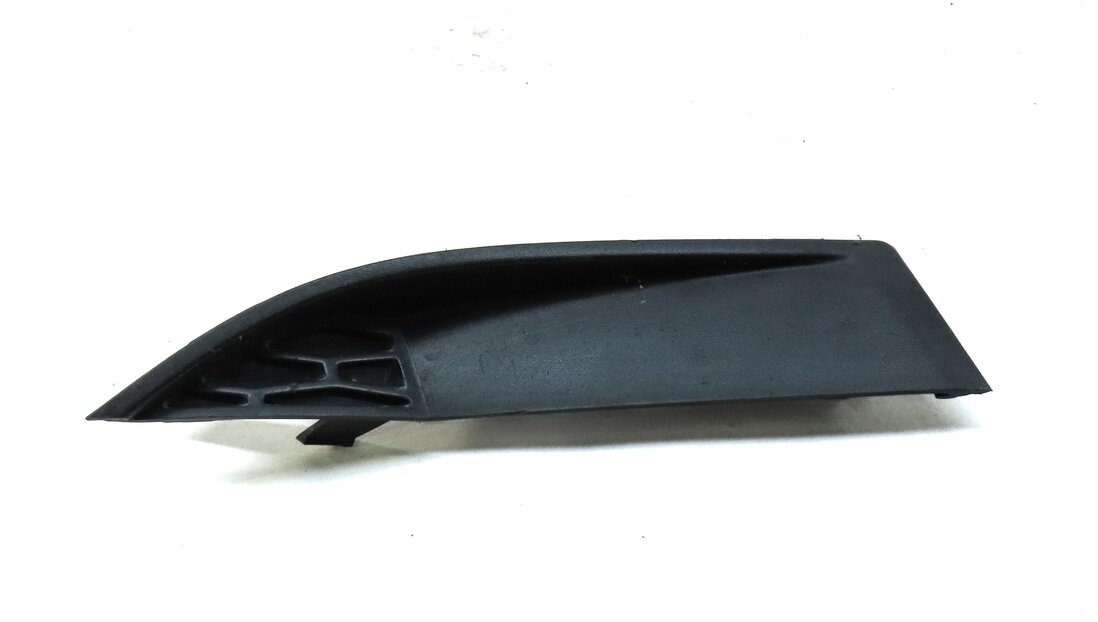 Thumbnail 6: 2016 DISCOVERY SPORT (L550) FRONT RIGHT LOWER BUMPER FOGLIGHT GRILLE TRIM SET 2