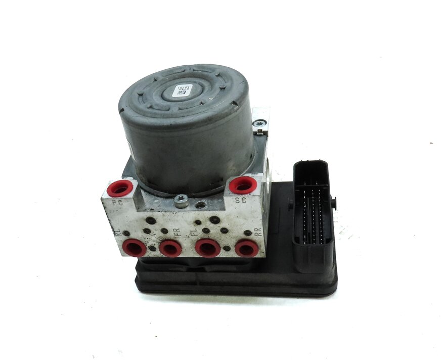 Thumbnail 2: 16 LAND ROVER DISCOVERY SPORT (L550) 2.0L AWD ANTI-LOCK ABS BRAKE PUMP & MODULE