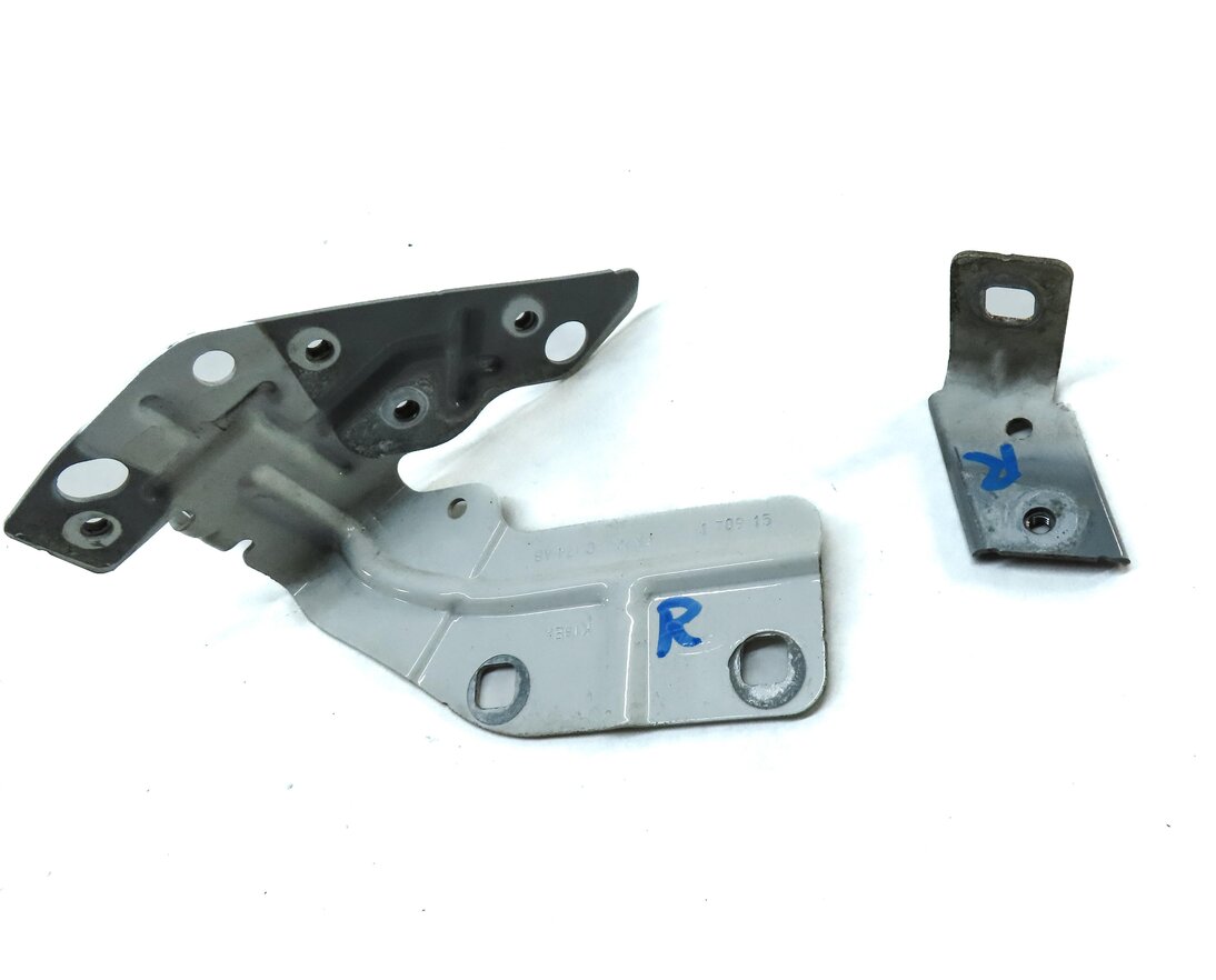 Thumbnail 3: 2016 LAND ROVER DISCOVERY SPORT (L550) FRONT RIGHT FENDER MOUNT BRACKET (WHITE)