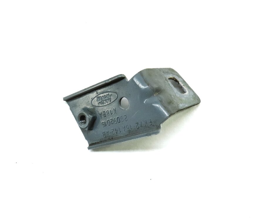 Thumbnail 5: 2016 LAND ROVER DISCOVERY SPORT (L550) FRONT RIGHT FENDER MOUNT BRACKET (WHITE)