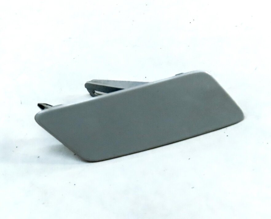 2016 ROVER DISCOVERY SPORT L550 FRONT RIGHT HEADLIGHT WASHER TRIM COVER (WHITE)