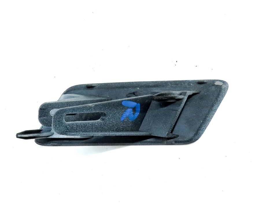 Thumbnail 3: 2016 ROVER DISCOVERY SPORT L550 FRONT RIGHT HEADLIGHT WASHER TRIM COVER (WHITE)