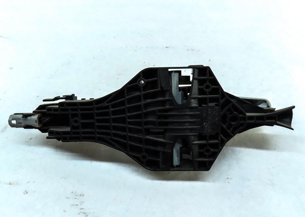Thumbnail 5: 15-19 LAND ROVER DISCOVERY SPORT (L550) RIGHT REAR PASSIVE DOOR HANDLE (WHITE)