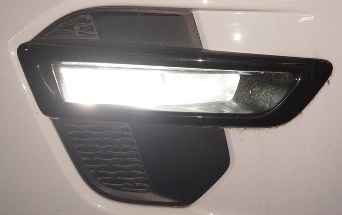 Thumbnail 2: 2015-2019 LAND ROVER DISCOVERY SPORT (L550) RIGHT FOGLIGHT FOG LIGHT LAMP (LED)