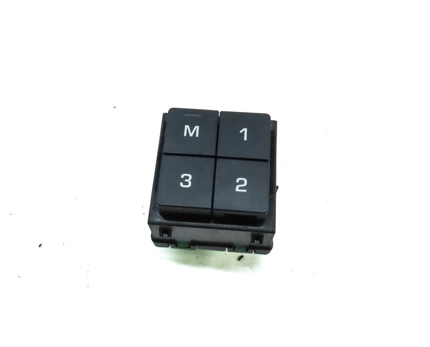 Thumbnail 2: 2015-2020 DISCOVERY SPORT RANGE ROVER SPORT VELAR - DRIVER MEMORY SEAT SWITCH