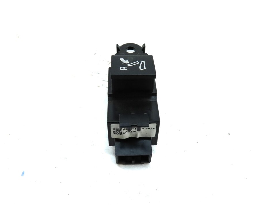 Thumbnail 3: 16 LAND ROVER DISCOVERY SPORT L550 REAR RIGHT 2ND ROW FOLDING SEAT SWITCH BUTTON